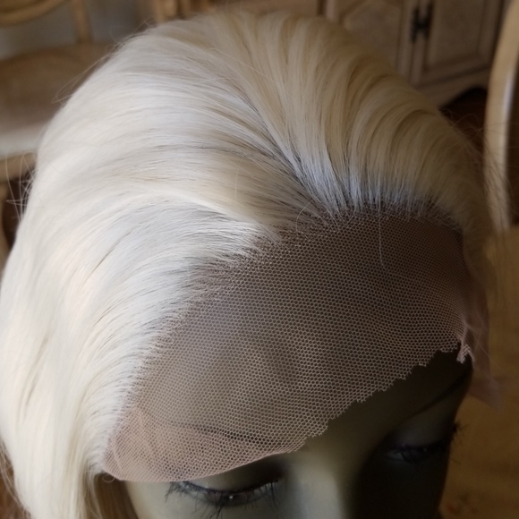 Platinum Bleach Blonde Lace Front Wig 22-24 inches - Picture 4 of 8